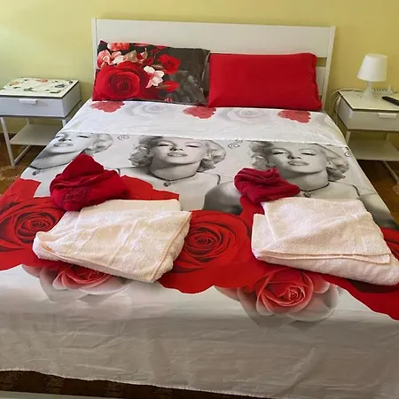 Zona Pirri Casa Notte A בית הארחה *